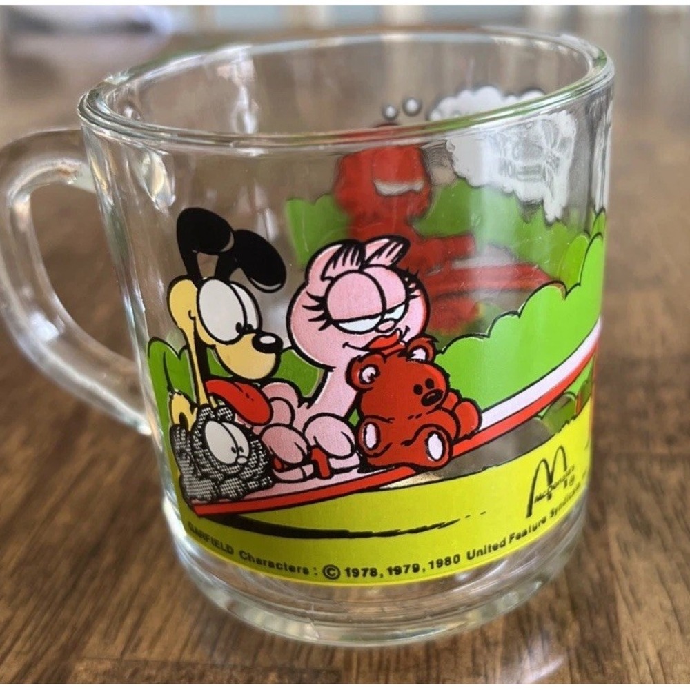 1978 Vintage Garfield McDonald's Collectors Glass Mug